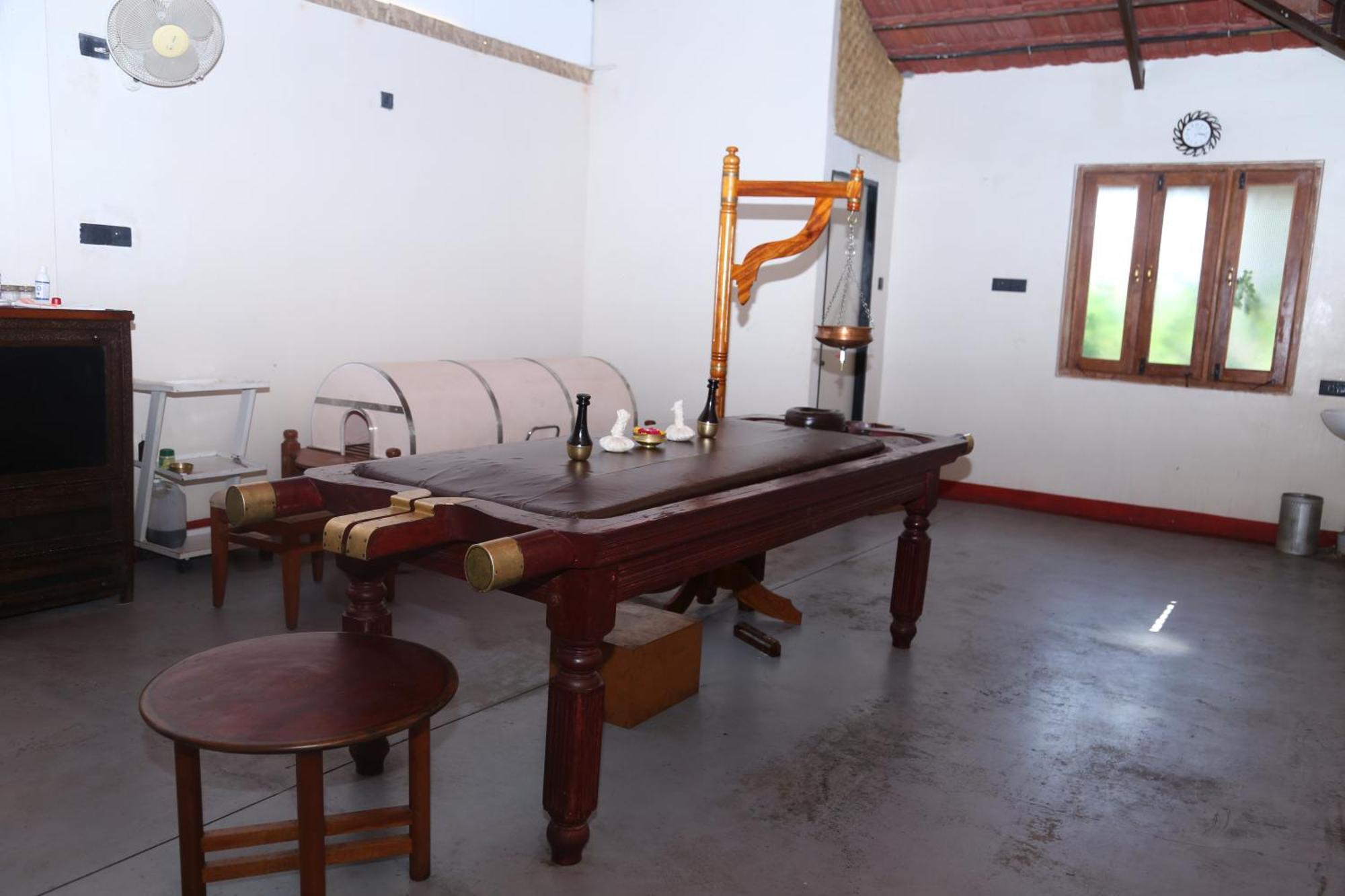 Hotel Tapasya Health & Wellness Jaysingpur Exterior foto